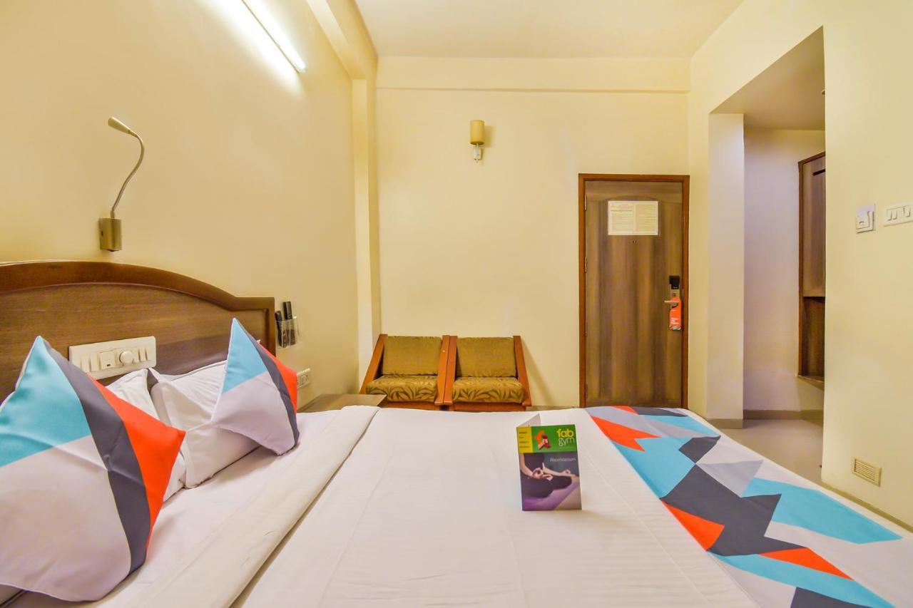 Hotel Ashiyana Pune Eksteriør billede